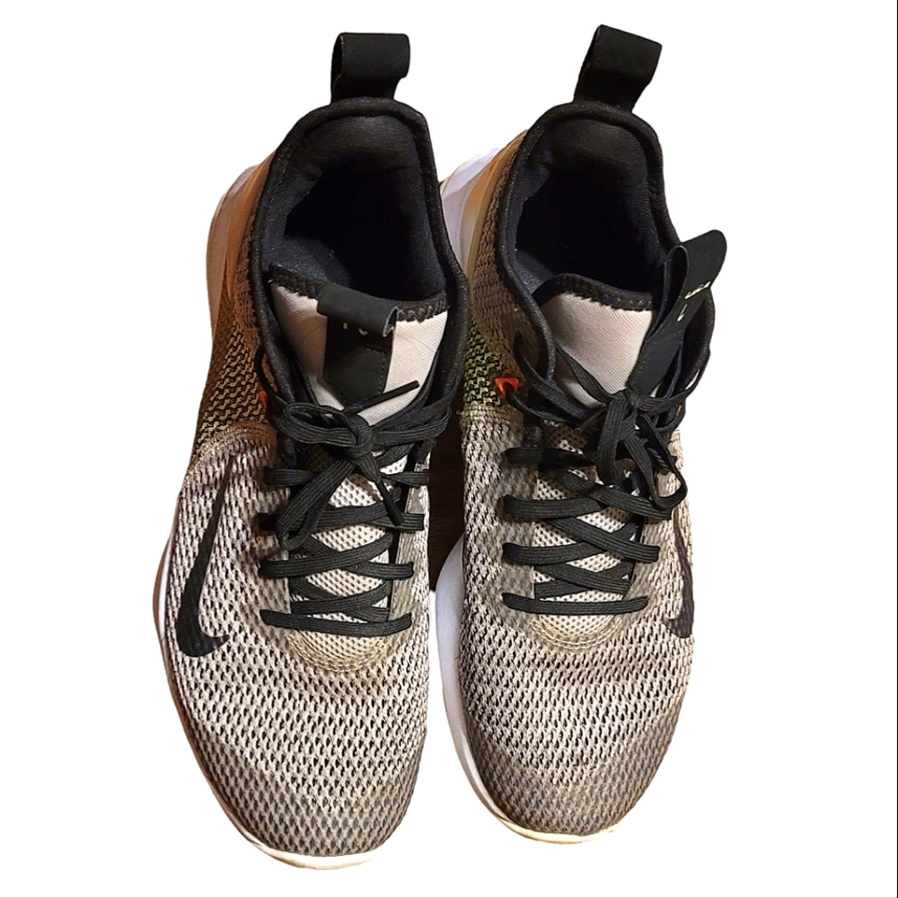 Nike Lebron Witness IV Basketball Shoes